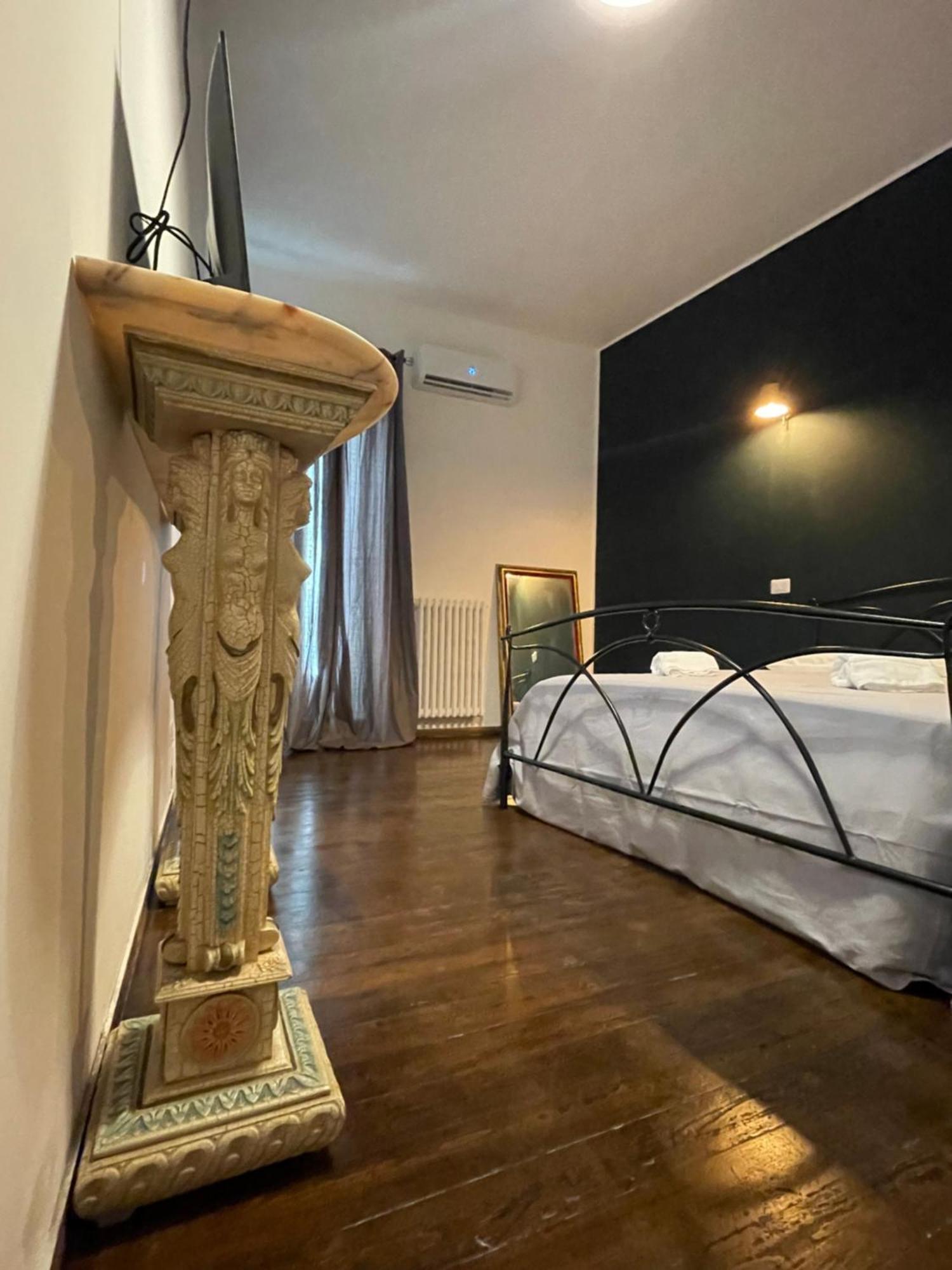 Il Serafino Holiday Suites Bari Eksteriør bilde
